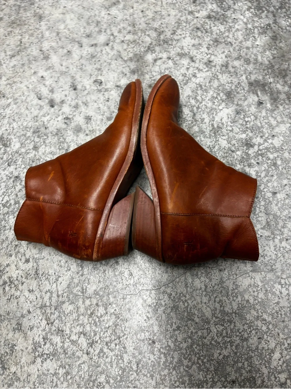 Frye Carson  piping bootie size 7.5